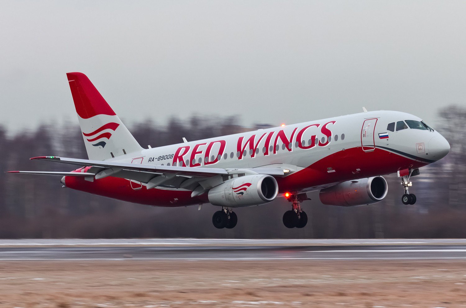 Red Wings запустит рейсы из Санкт-Петербурга в Анталью
