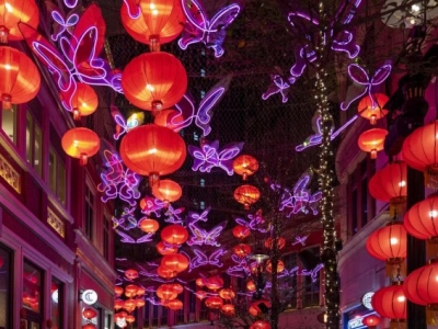 Гонконг встретит Китайский Новый год ночным карнавалом и цветочными ярмарками