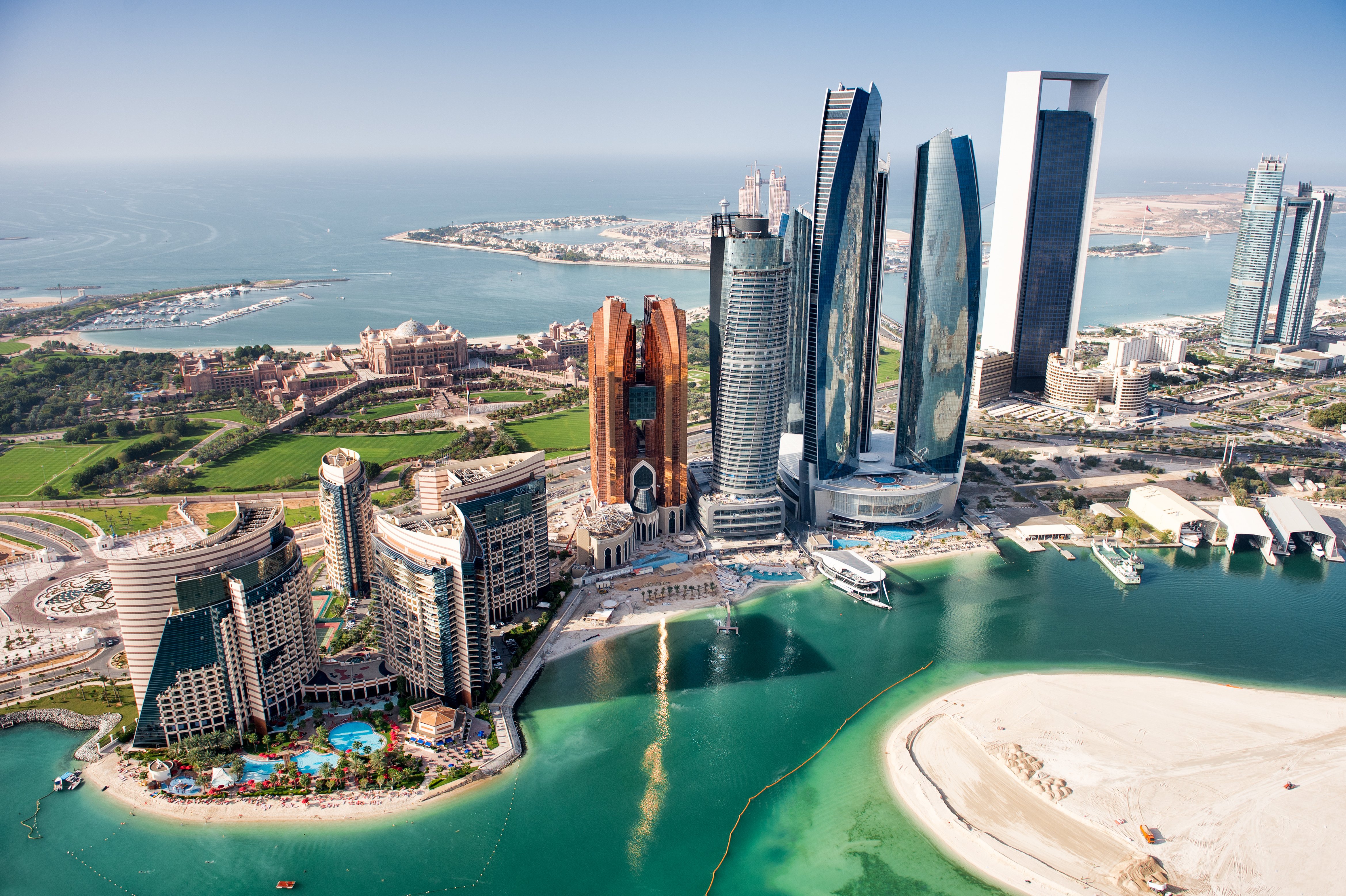 Какие города в оаэ. Абу-Даби. ОАЭ Абу Даби. Столица Эмиратов Абу-Даби. Абу Даби Дубай.
